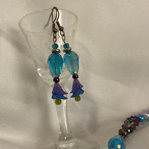 Handmade Artisan Jewelry Gift Set Necklace & Earrings Upcycled & New Beads - Picture 3 of 10